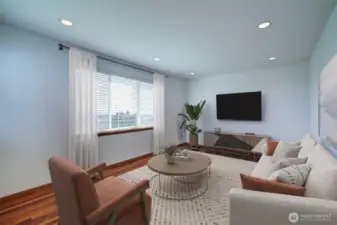 Family room off kitchen, large and spacious