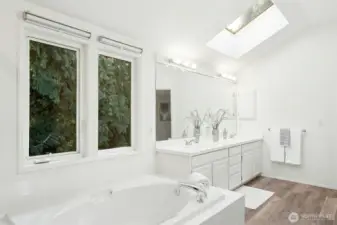 Another angle of this fantastic space.