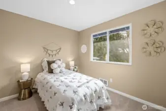 A bright and versatile space that works perfectly as a bedroom, guest room, or home office.