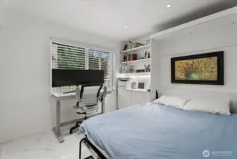 Hide a bed bedroom #2