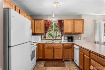 Lots of kitchen cabinet storage