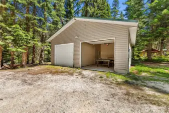 Large 2 bay shop, currently being used as Owner Storage and a Game Room