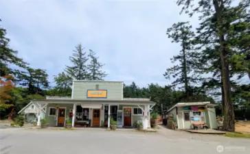 Nearby Doe Bay Resort is a great place to grab some groceries or stay for a meal. Open mic nights are a local favorite for Eastside entertainment.