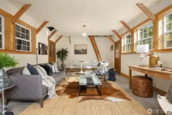 The detached barn is another private space on the property.