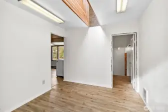Mudroom/2nd Entrance
