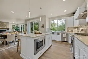 Photos from same plan, different community. Actual finishes may vary.