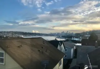 #6 Water Views (Lake Union & DT Seattle)