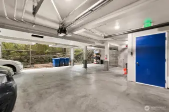 Private Parking Garage (Fully Secured)