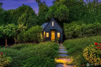 Do Hansel and Gretel live here?