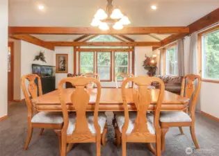 Dining room.