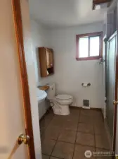 3/4 bath with tile shower