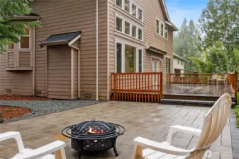 Efficient heat pump, new roof, & great location just 15 minutes from downtown Woodinville.