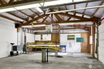 Room for all your projects. Electrical for your welder.