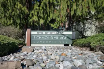 Richmond Village has a well-run HOA and is a great place to live. Welcome Home!