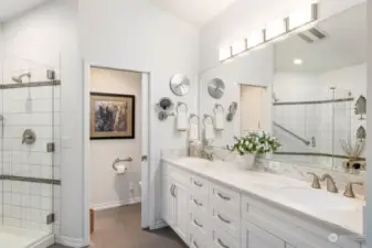 Extreme pride and tasteful appointments in the master bathroom allows you to move in and enjoy this ensuite.