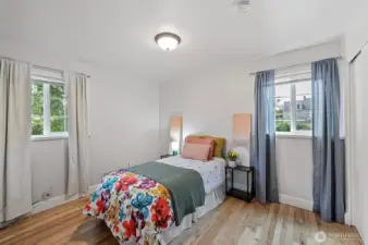 BEDROOM 2