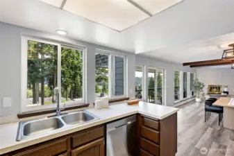 Who wouldn't want to do the dishes with a view like this?