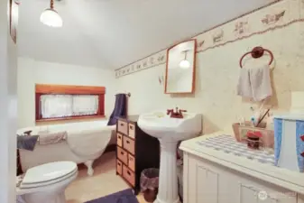 3rd floor bath