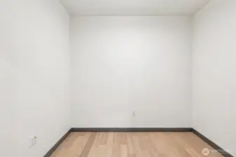 Flexible bonus room, perfect as a sophisticated home office or a comfortable guest retreat