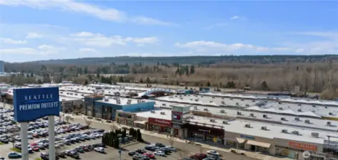 Nearby Premium Shopping Outlet