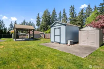 2 Outdoor sheds and Gazebo