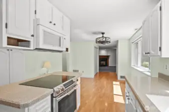 Kitchen view to small eating area for table/chairs