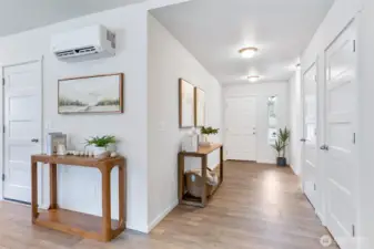 Photographs are for illustrative purposes only. Features, finishes, interior/exterior colors, landscaping and floorplan shown may vary from actual homes built.