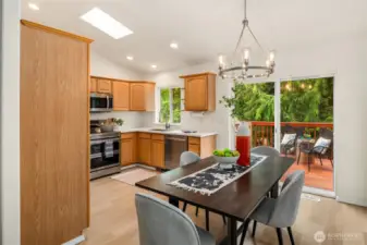 Great deck right off the kitchen & dining room
