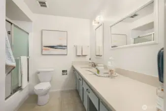 Guest hallway Full Bath upstairs