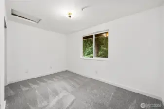 2nd bedroom