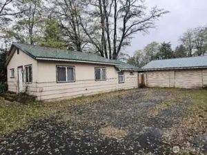 Metal roof installed in 1999