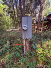 Power and Fiber optic internet (orange)