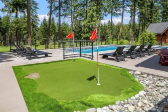 Mini turf putting area on the back deck