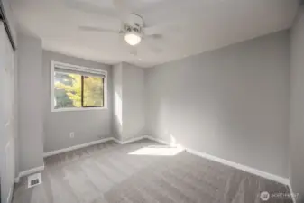2nd bedroom
