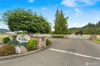 Located in the gated community of The Buttes.