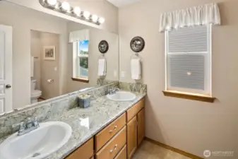 Upstairs full bathroom with dual sinks!