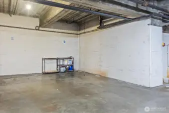 Deeded parking Space!