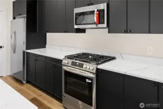 Photos, plans and elevations may be examples representing the community, community  amenities, homes or artist’s renderings that may not accurately represent the actual  condition of a homesite or home as constructed, and may also contain options and  upgrades which are not included in the sale. Trailside Homes reserves the right to make  changes to floor plans, specifications, dimensions, design and elevations without prior  notice. Stated dimensions and square footage, if applicable, are estimated and should  not be used as representations of the home’s actual size