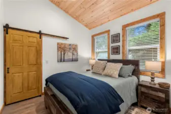 Upstairs Bedroom #2