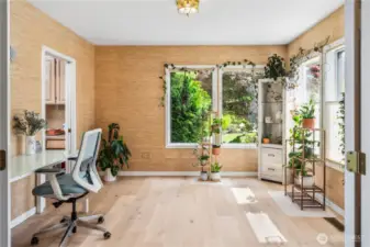 The owner used this as her Home Office