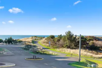 Easy access to the 2.5 mile paved oceanfront hiking / biking path too!