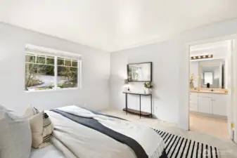 Spacious bedroom + private ensuite