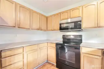 Kitchen has tons of counter & cabinet space.