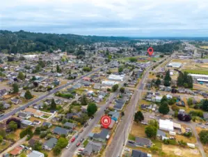 This home is just a minute away from beautiful Penny Playground Recreational Park and Shaw Aquatics Center in cute Chehalis, WA.