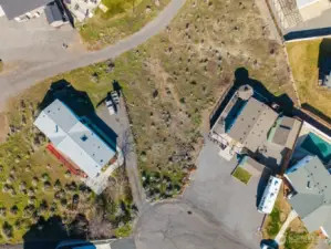 Showing Cul-de-sac - property to the right