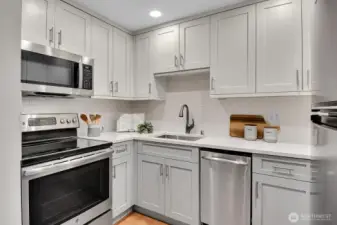 This sleek kitchen has been renovated for you.