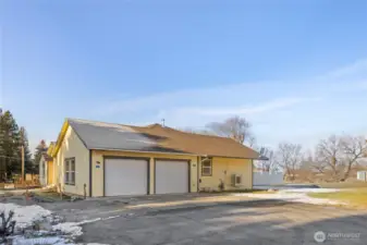 2 car garage. Entry on private cul de sac.