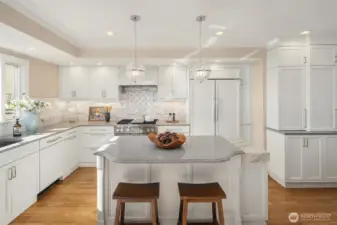 Abundant counter and cabinet space