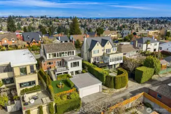 Street to alley lot.