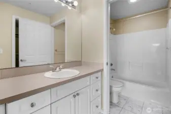 En-suite bathroom